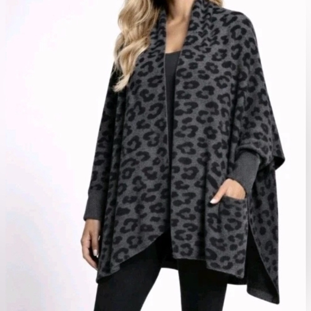 NEW Barefoot Dreams CozyChic Ultra Lite leopard print blanket wrap L/XL